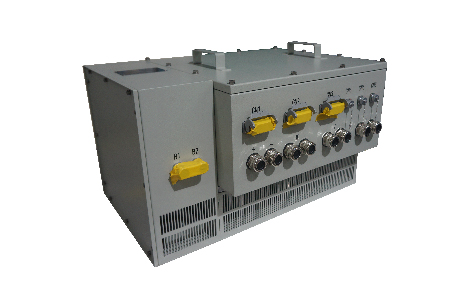 小机车牵引变流器